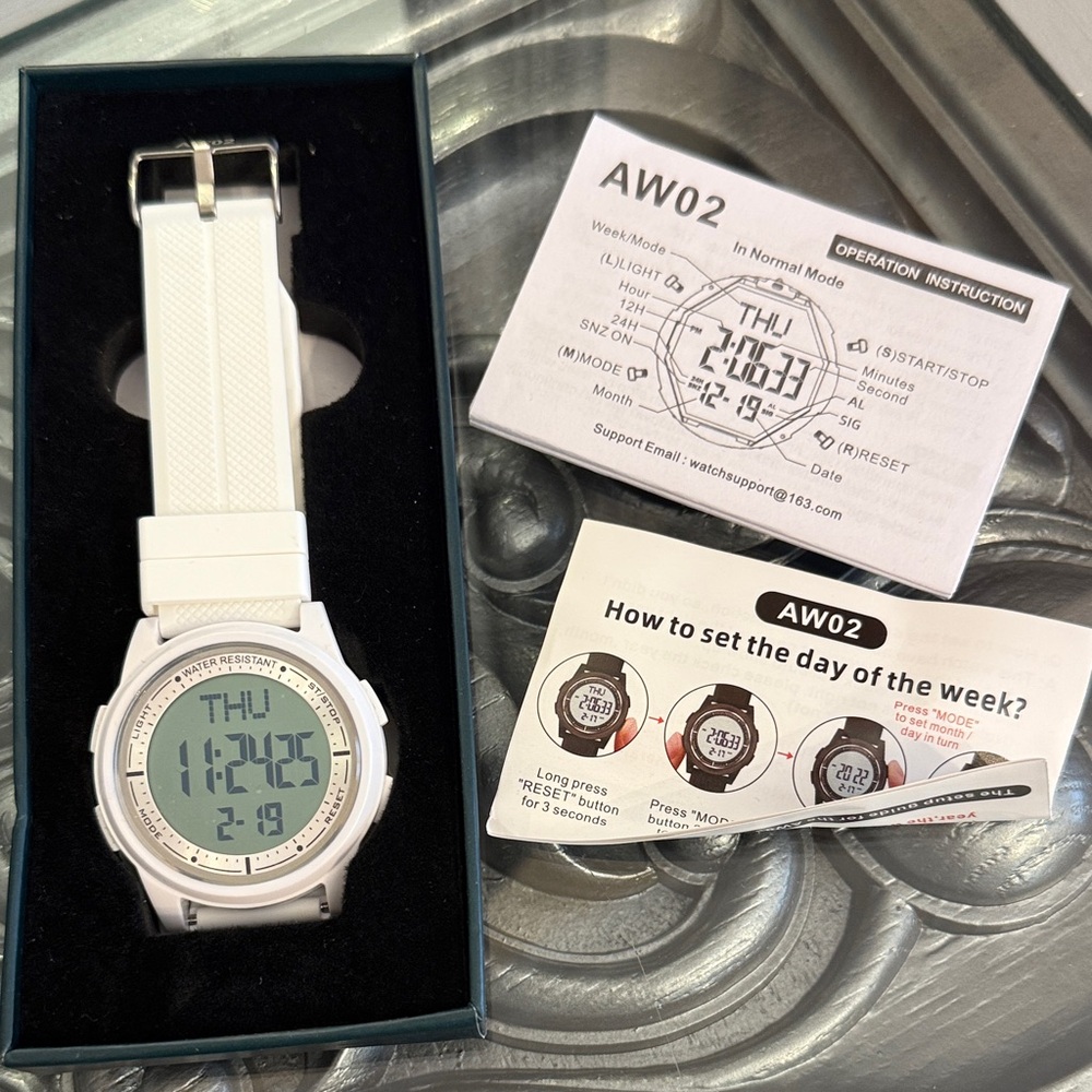 White Digital Sports Watch Water Resistant Stopwatch AW02